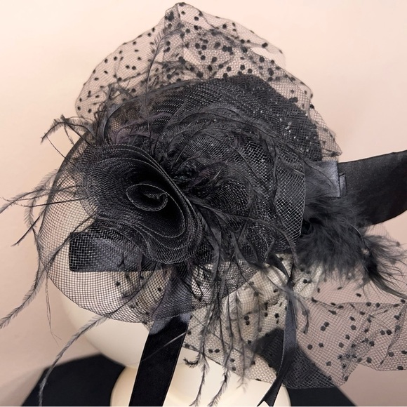 Black Fascinator Lace Mesh Feather Headband Goth Pinup Wedding Formal Event - Picture 4 of 9